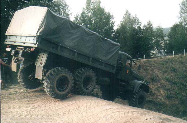 15 KRAZ 255B am Berg