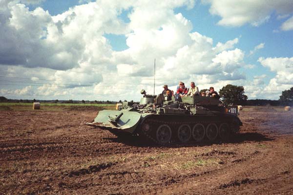 17 Bergepanzer T55 im Einsatz