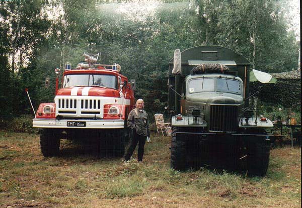 10 Zil 131 und ZIL 157